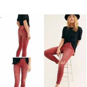 FREE PEOPLE IVY MID RISE SKINNY JEANS NWOT *